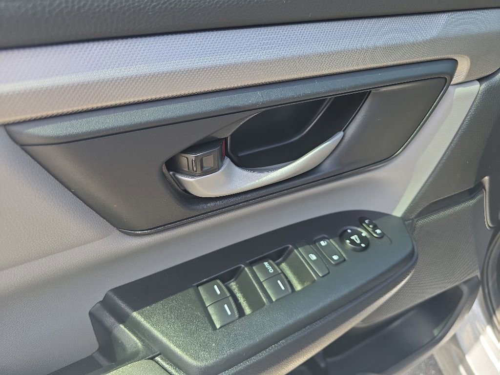 Used 2020 Honda CR-V LX image 13