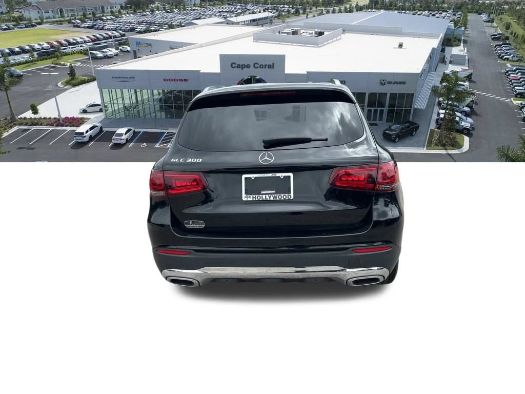 Used 2022 Mercedes-Benz GLC 300 image 5