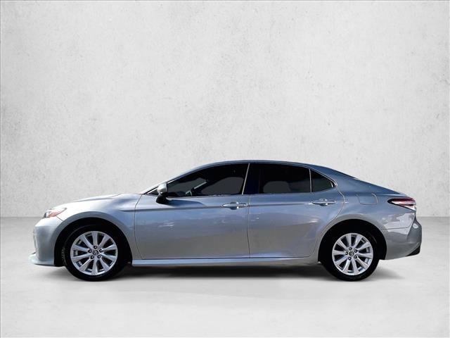 Used 2019 Toyota Camry LE image 6