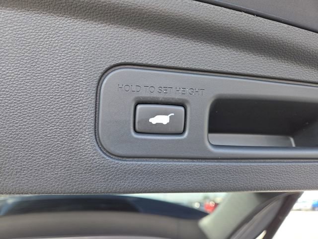 Used 2023 Acura MDX SH-AWD w/ Technology Package image 18