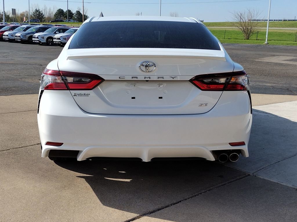 Used 2023 Toyota Camry SE FWD image 14