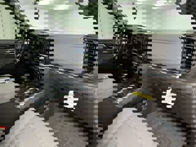 Certified 2022 Chevrolet Silverado 1500 LTZ w/ Technology Package image 29