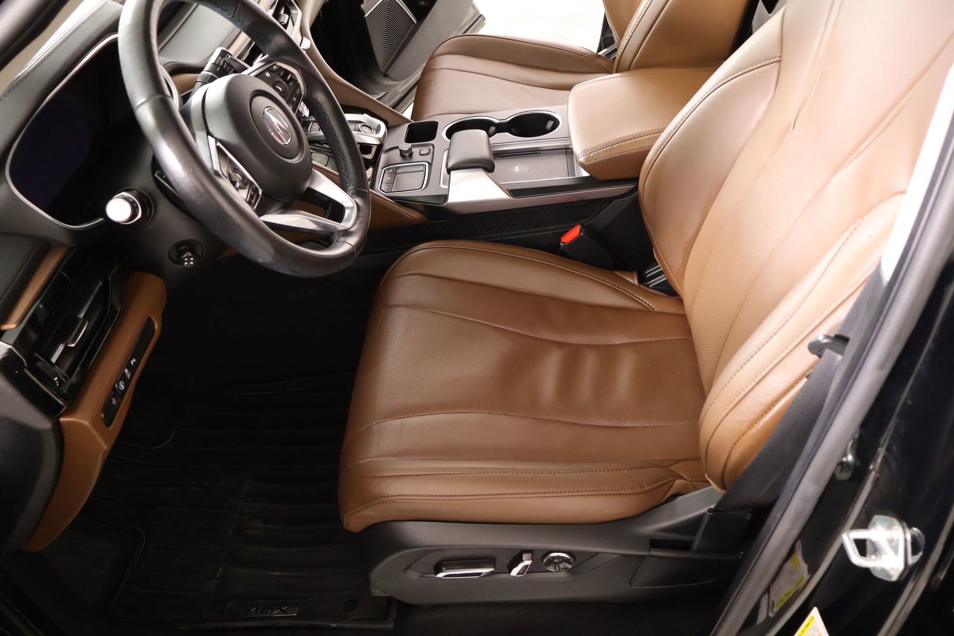 Used 2024 Acura MDX SH-AWD w/ Technology Package image 11