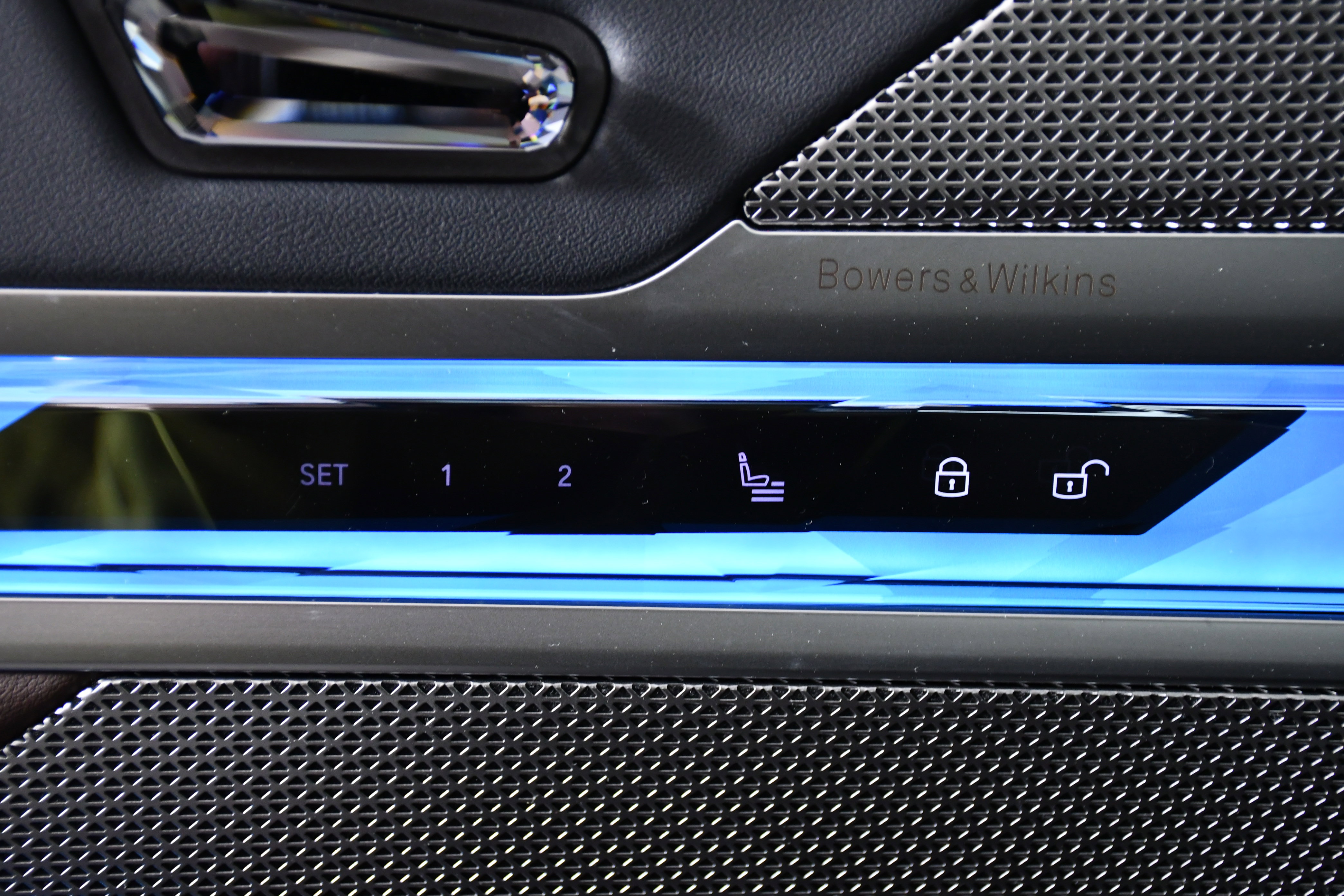 Used 2025 BMW 740i xDrive image 34