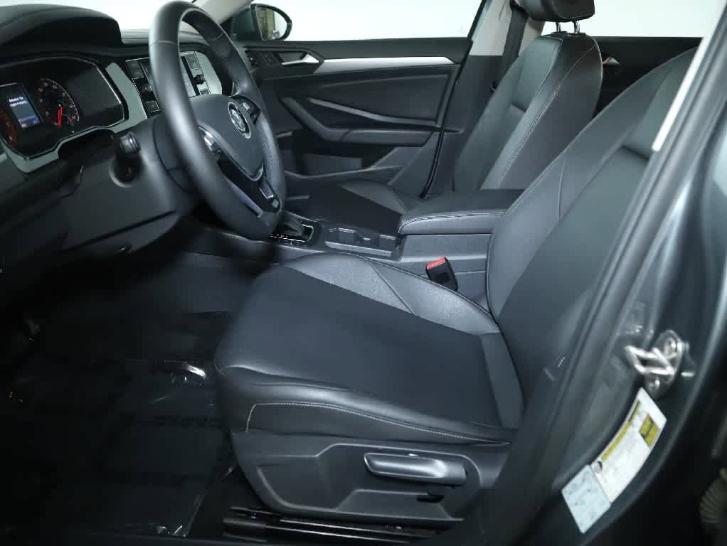 Used 2019 Volkswagen Jetta SE FWD image 18