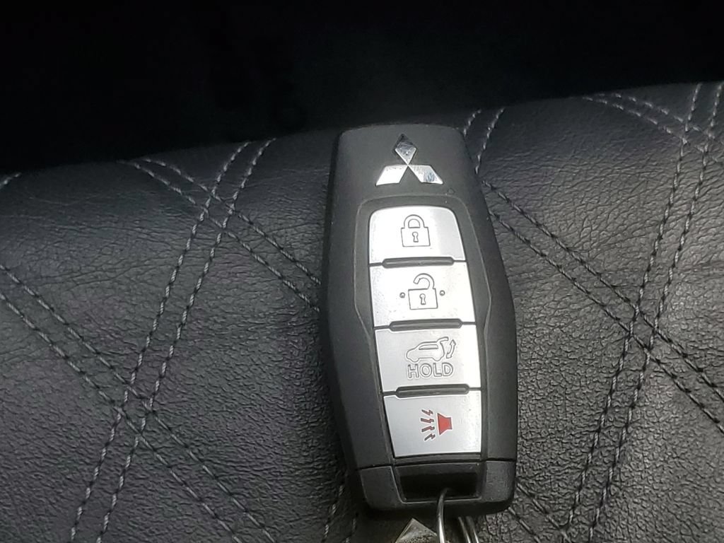 Used 2022 Mitsubishi Outlander SEL AWD/4WD image 28