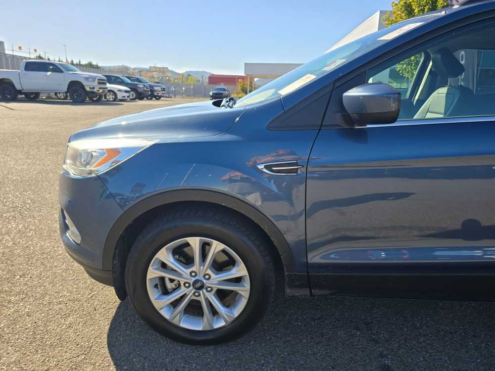 Used 2018 Ford Escape SEL AWD/4WD image 14
