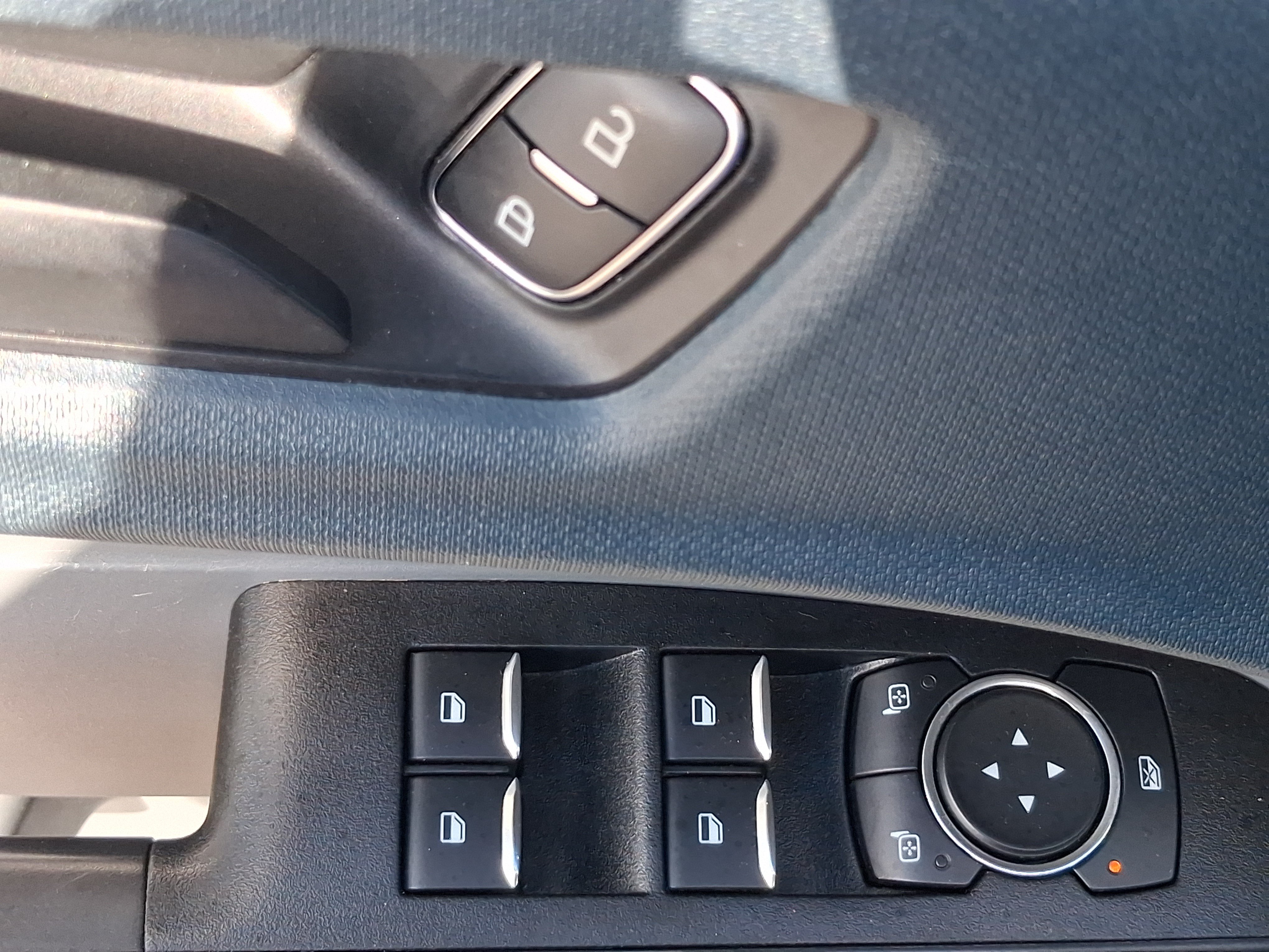Used 2022 Ford Maverick XL FWD image 15