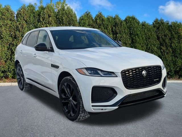 Used 2025 Jaguar F-PACE R-Dynamic S image 3