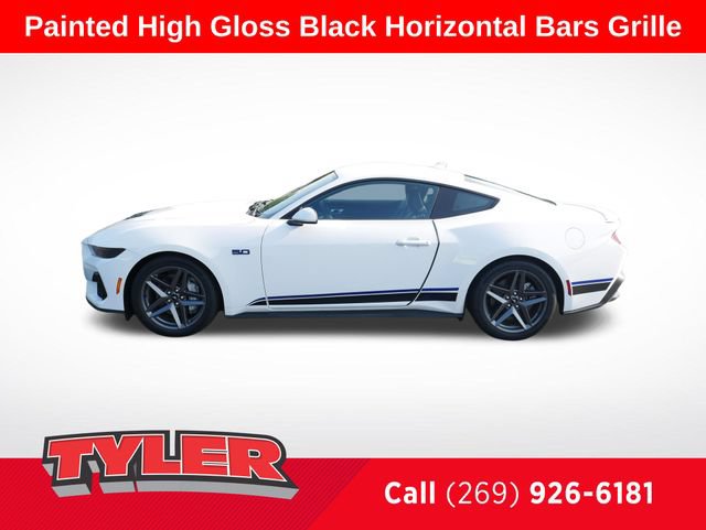 Used 2025 Ford Mustang GT Premium w/ California Special Package RWD image 4