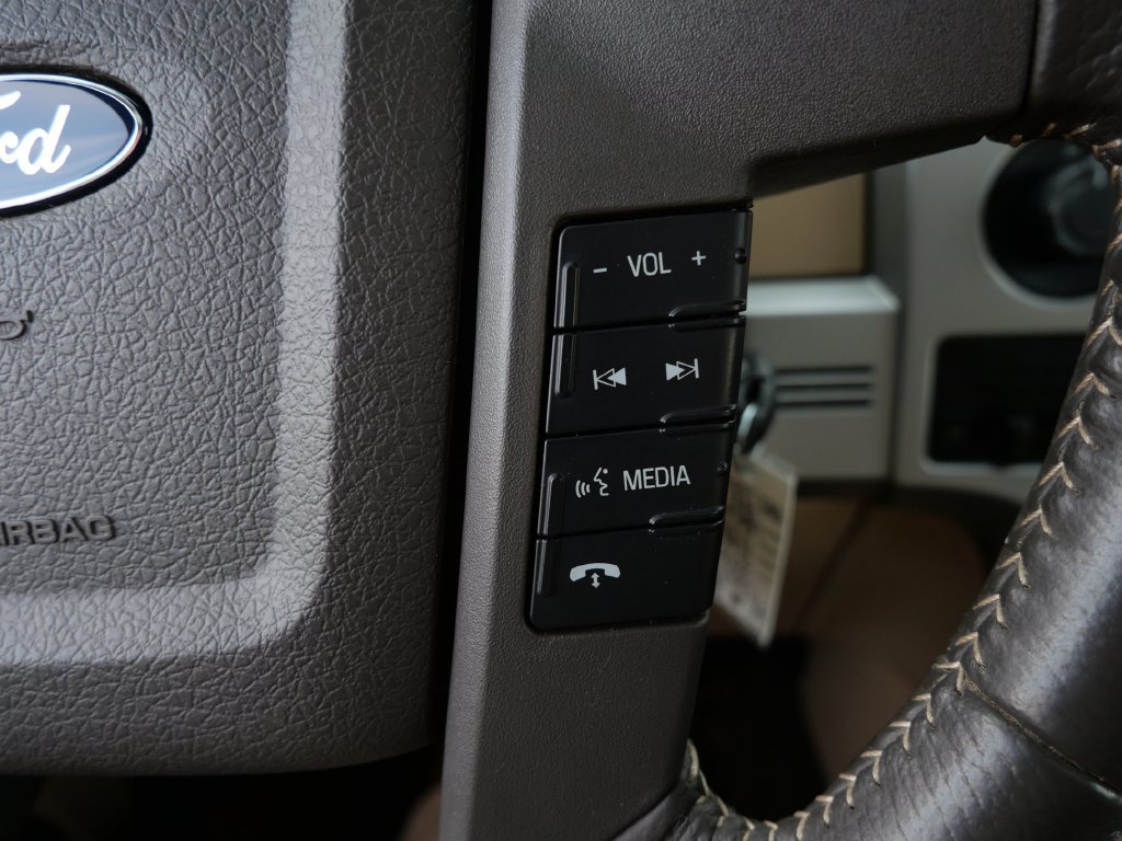 Used 2014 Ford F150 Lariat w/ Equipment Group 502A Luxury AWD/4WD image 21