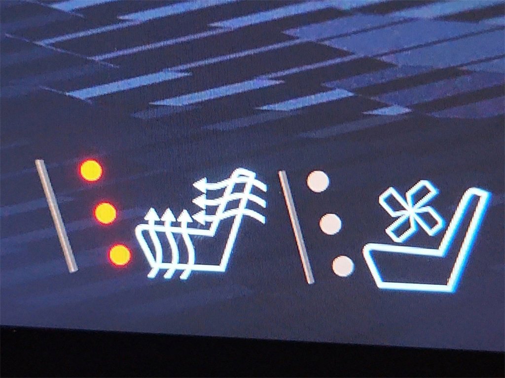 Certified 2024 Chevrolet Traverse RS w/ LPO, Floor Liner Package image 33