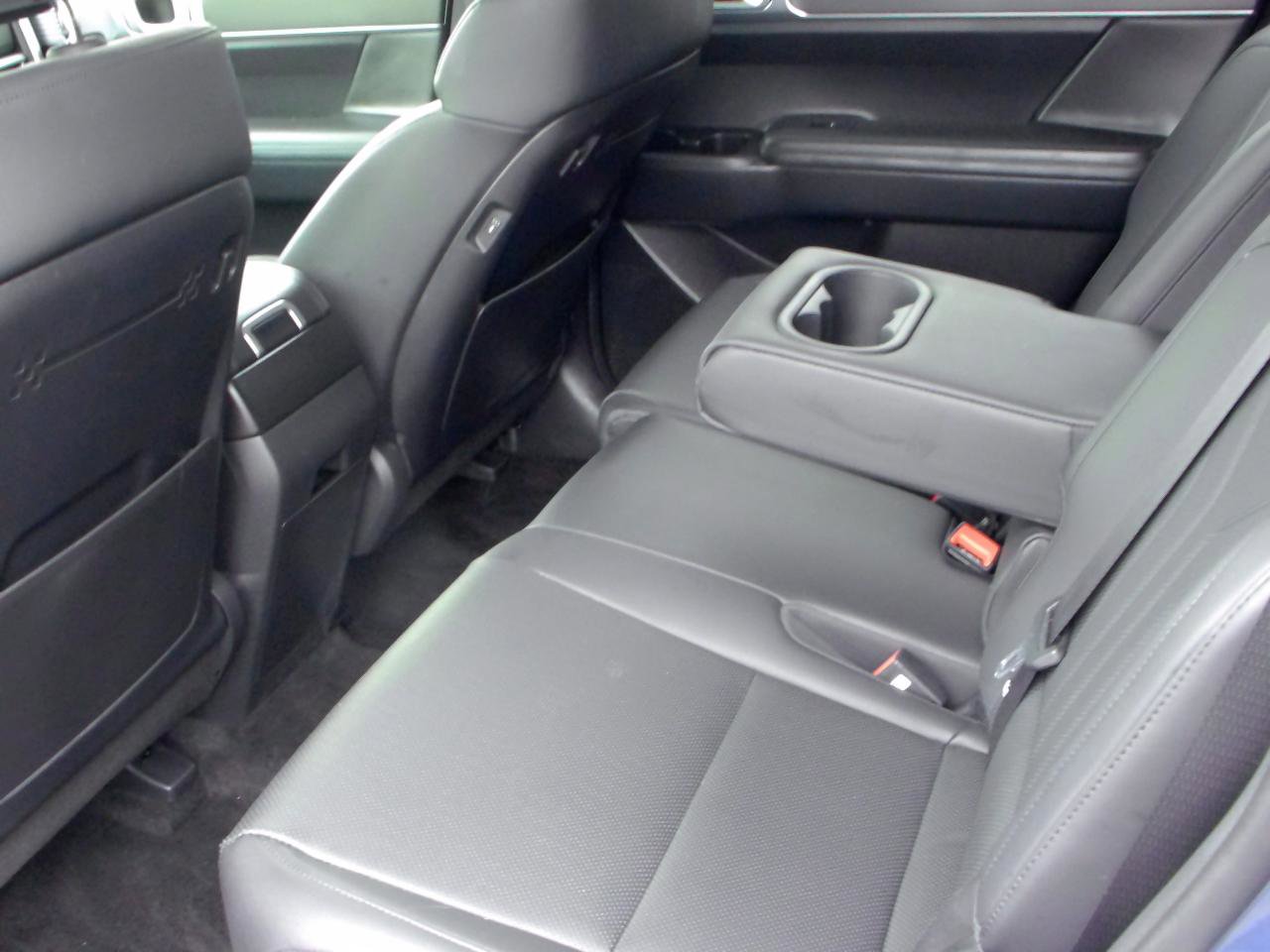 Used 2025 Hyundai Santa Fe SEL AWD/4WD image 6