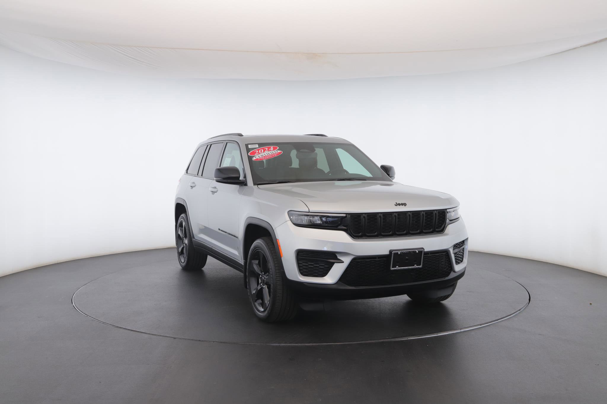 Used 2024 Jeep Grand Cherokee Altitude image 34