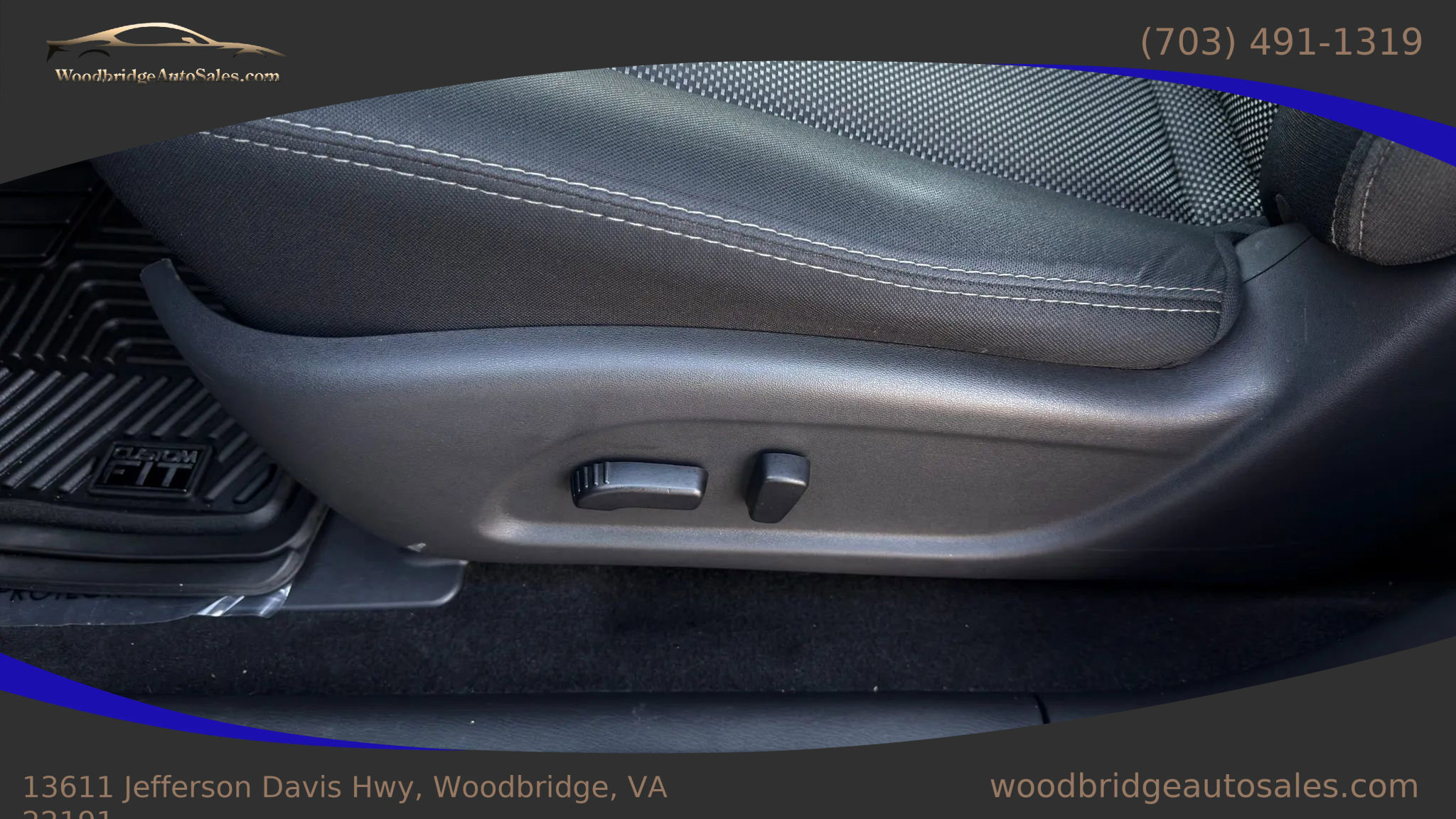 Used 2018 Nissan Pathfinder SV w/ SV Tech Package image 9