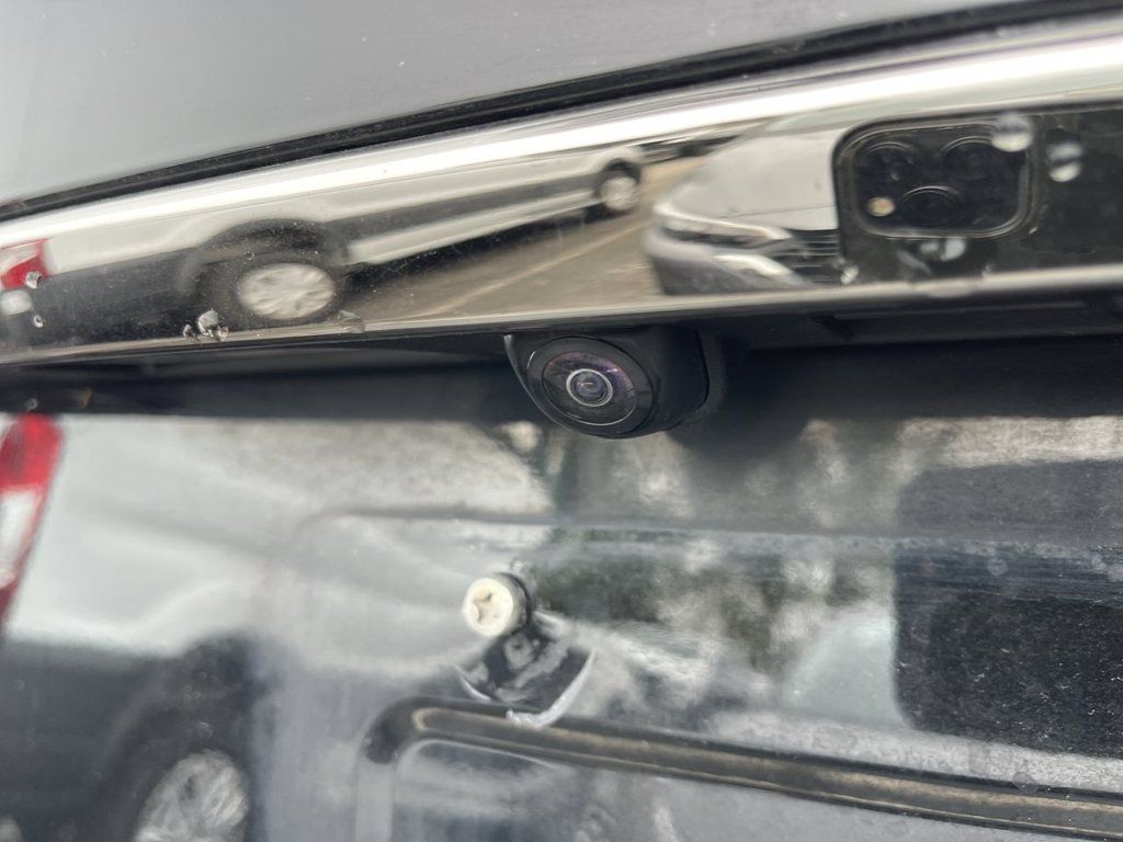 Used 2019 Hyundai Santa Fe AWD image 8