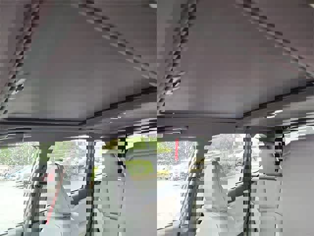 Certified 2025 Subaru Forester Limited image 17