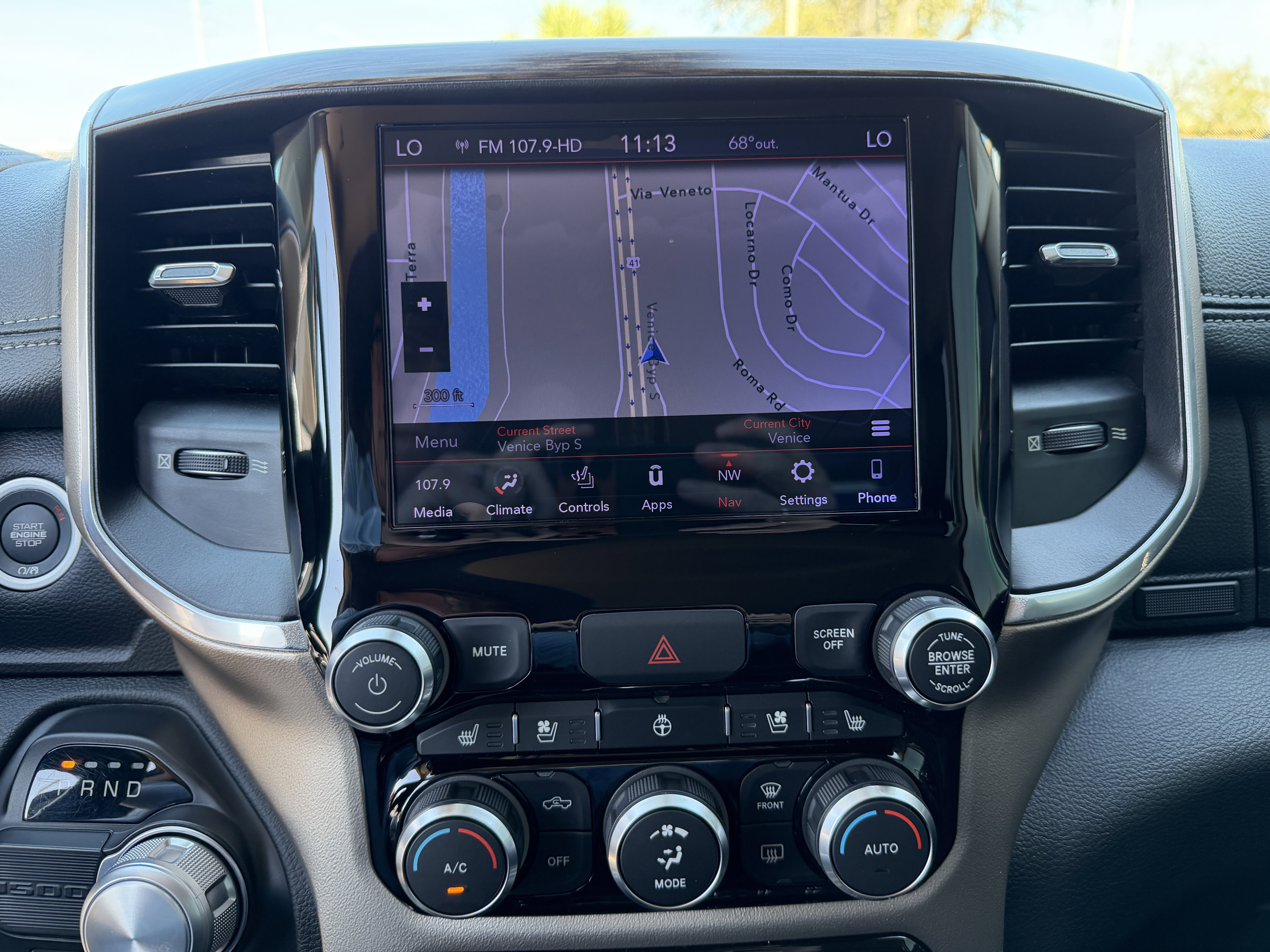 Used 2020 RAM 1500 Laramie image 21