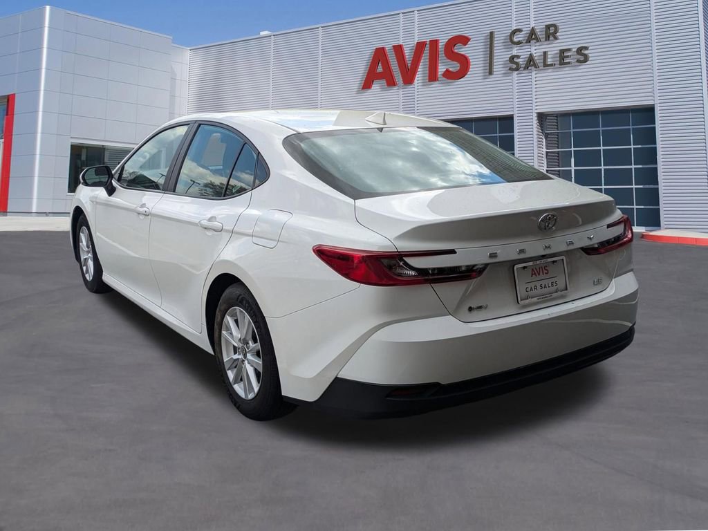 Used 2025 Toyota Camry LE image 9