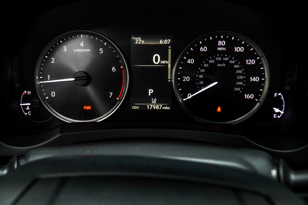 Used 2024 Lexus IS 300 w/ Comfort Package RWD image 32