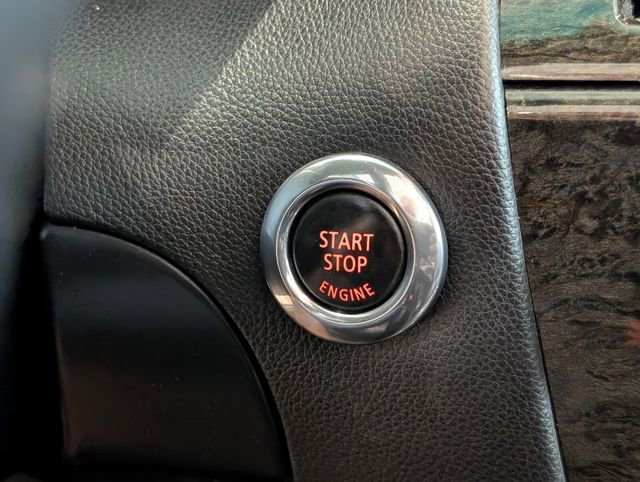 Used 2010 BMW 650i Convertible RWD image 25