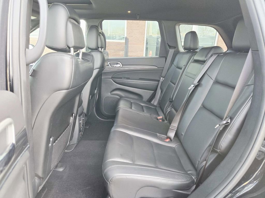 Used 2019 Jeep Grand Cherokee Limited image 13