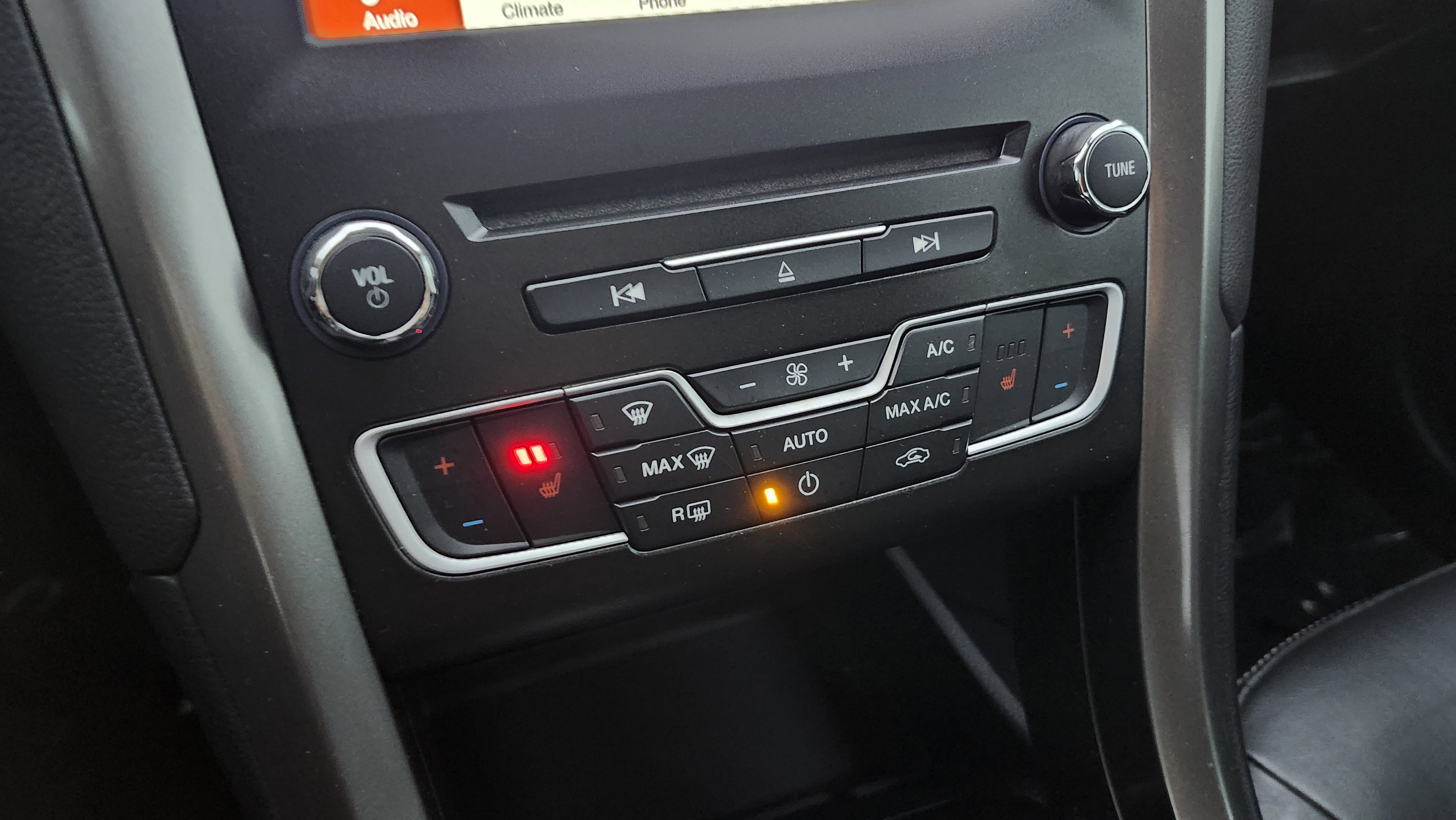 Used 2018 Ford Fusion Energi SE image 32