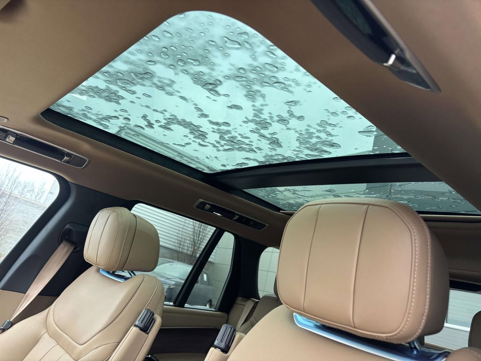 New 2026 Land Rover Range Rover SE image 20