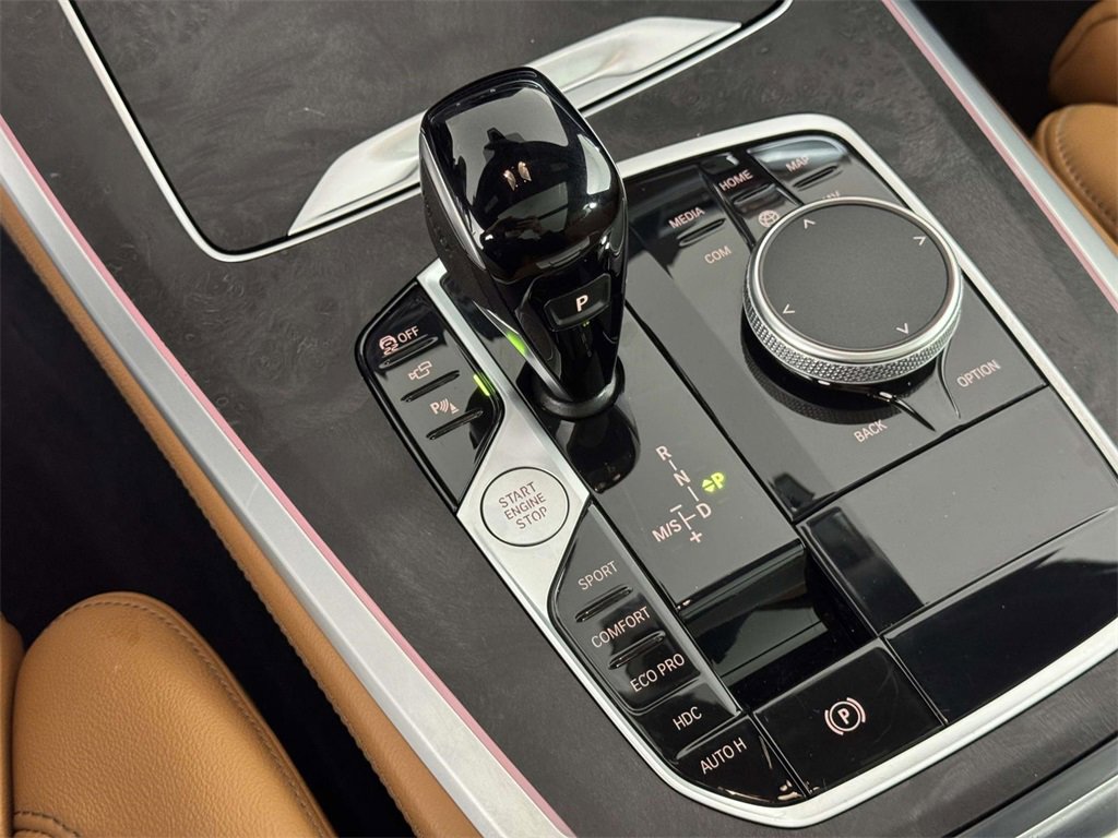 Used 2022 BMW X5 xDrive40i w/ M Sport Package image 29