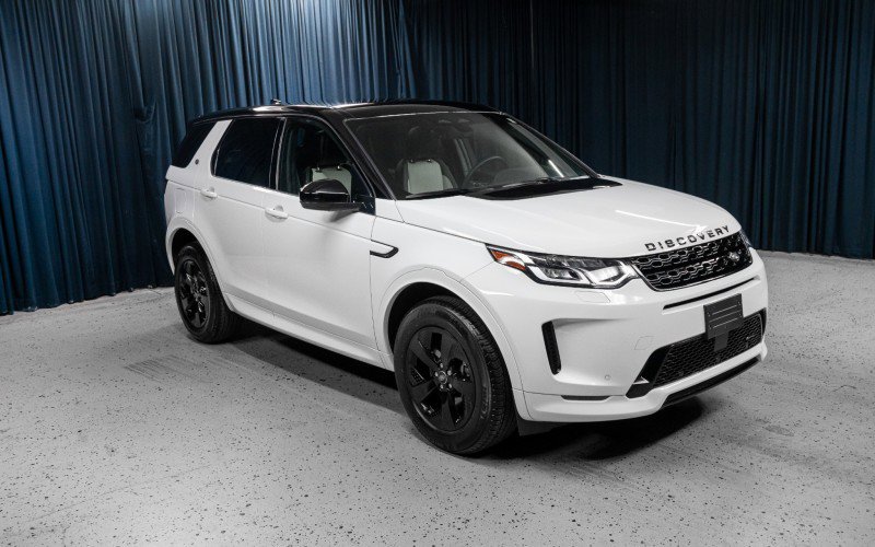 Used 2023 Land Rover Discovery Sport S R-Dynamic image 3