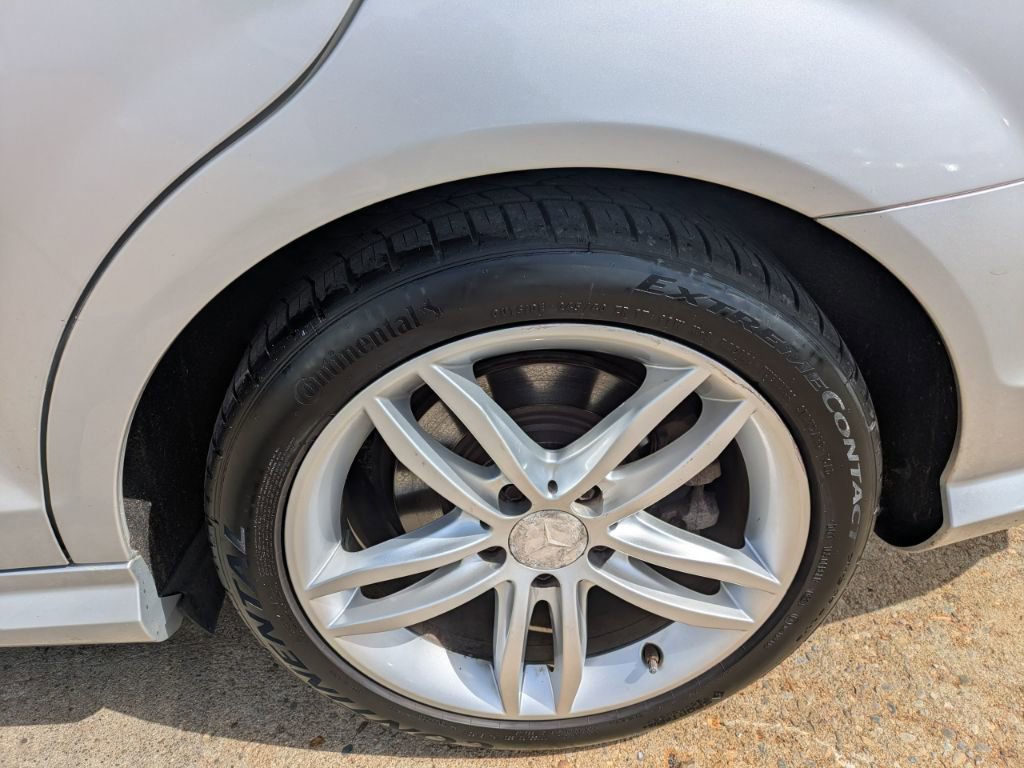 Used 2014 Mercedes-Benz C 300 4MATIC Sedan image 18