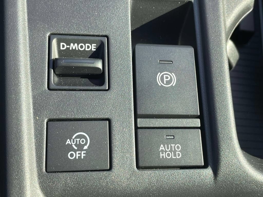 New 2026 Nissan Sentra SL w/ Floor Mat Package FWD image 30
