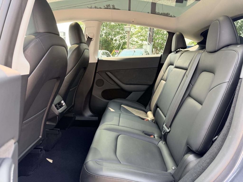 Used 2023 Tesla Model Y Long Range AWD/4WD image 16