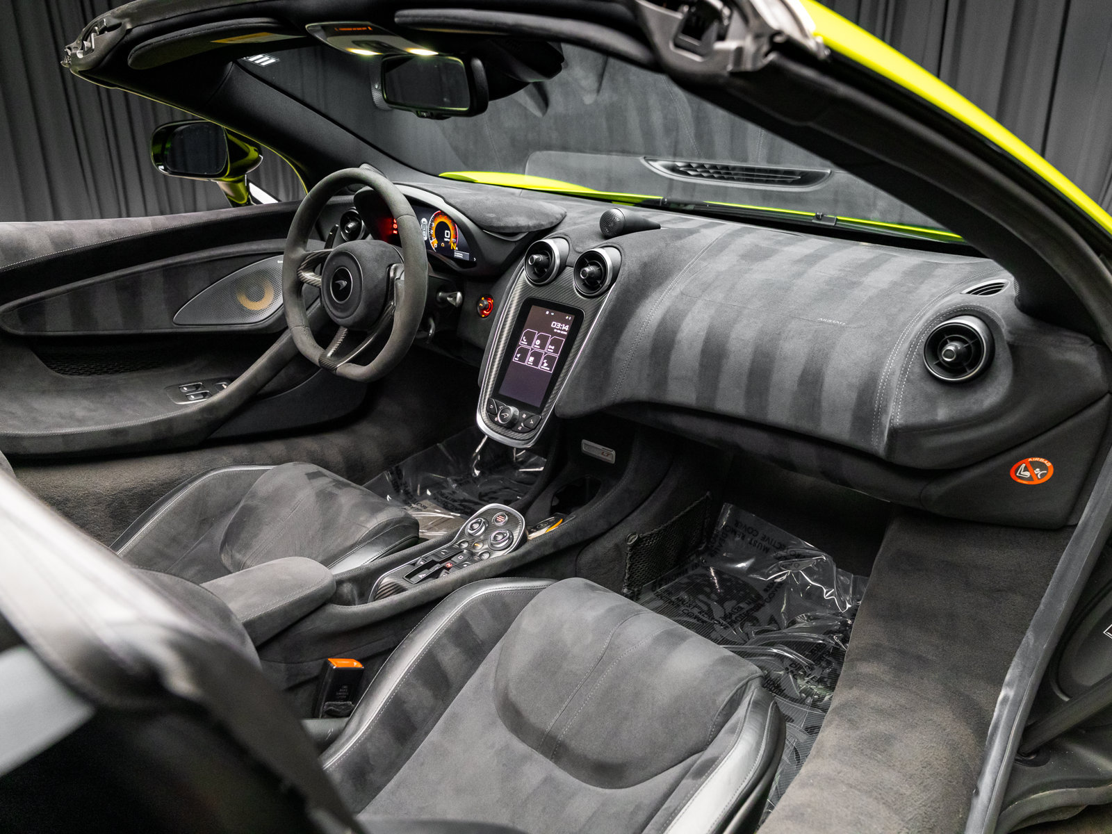 Used 2020 McLaren 600LT Spider RWD image 64
