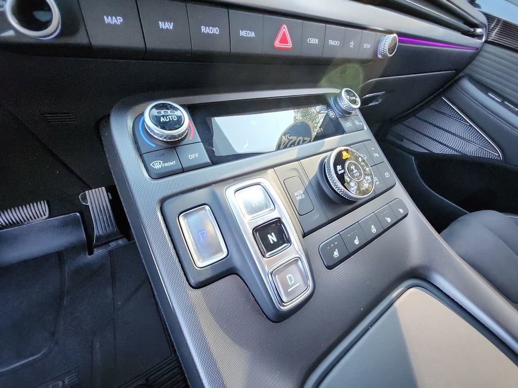 Used 2024 Hyundai Palisade Calligraphy image 20