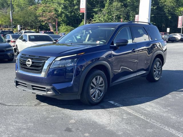 Used 2025 Nissan Pathfinder SV FWD image 5