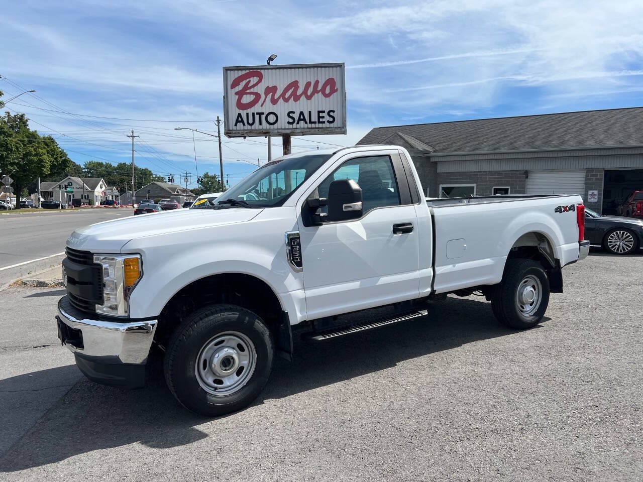 Used 2017 Ford F350 XL AWD/4WD image 1