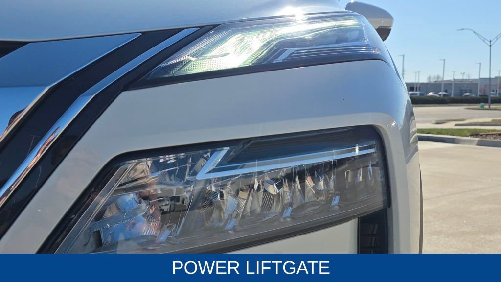 Used 2023 Nissan Rogue Platinum w/ Platinum Premium Package image 11