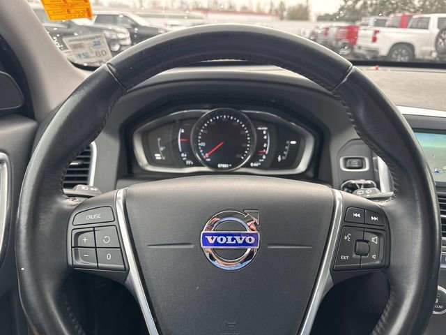 Used 2015 Volvo XC60 T5 image 21