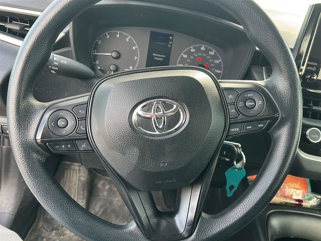 Used 2023 Toyota Corolla LE image 5