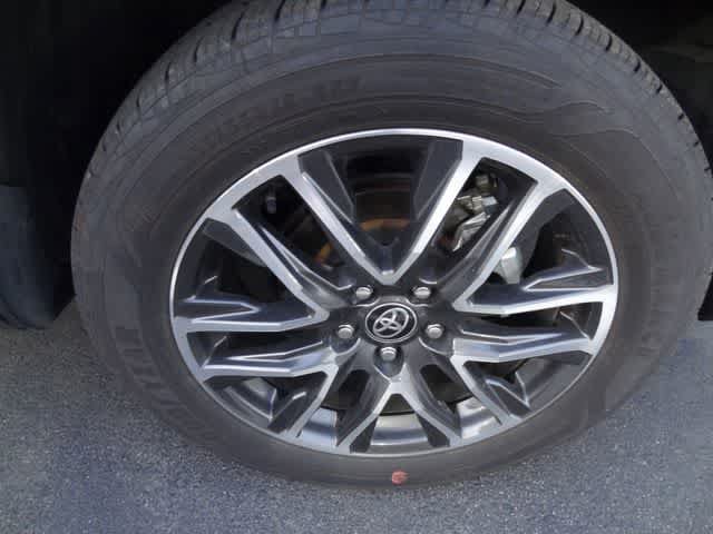 Certified 2026 Toyota Corolla Cross XLE FWD image 19