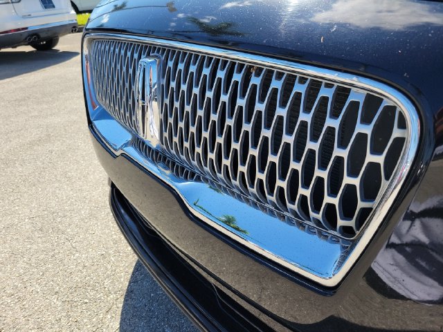 Certified 2019 Lincoln Nautilus Select FWD image 12