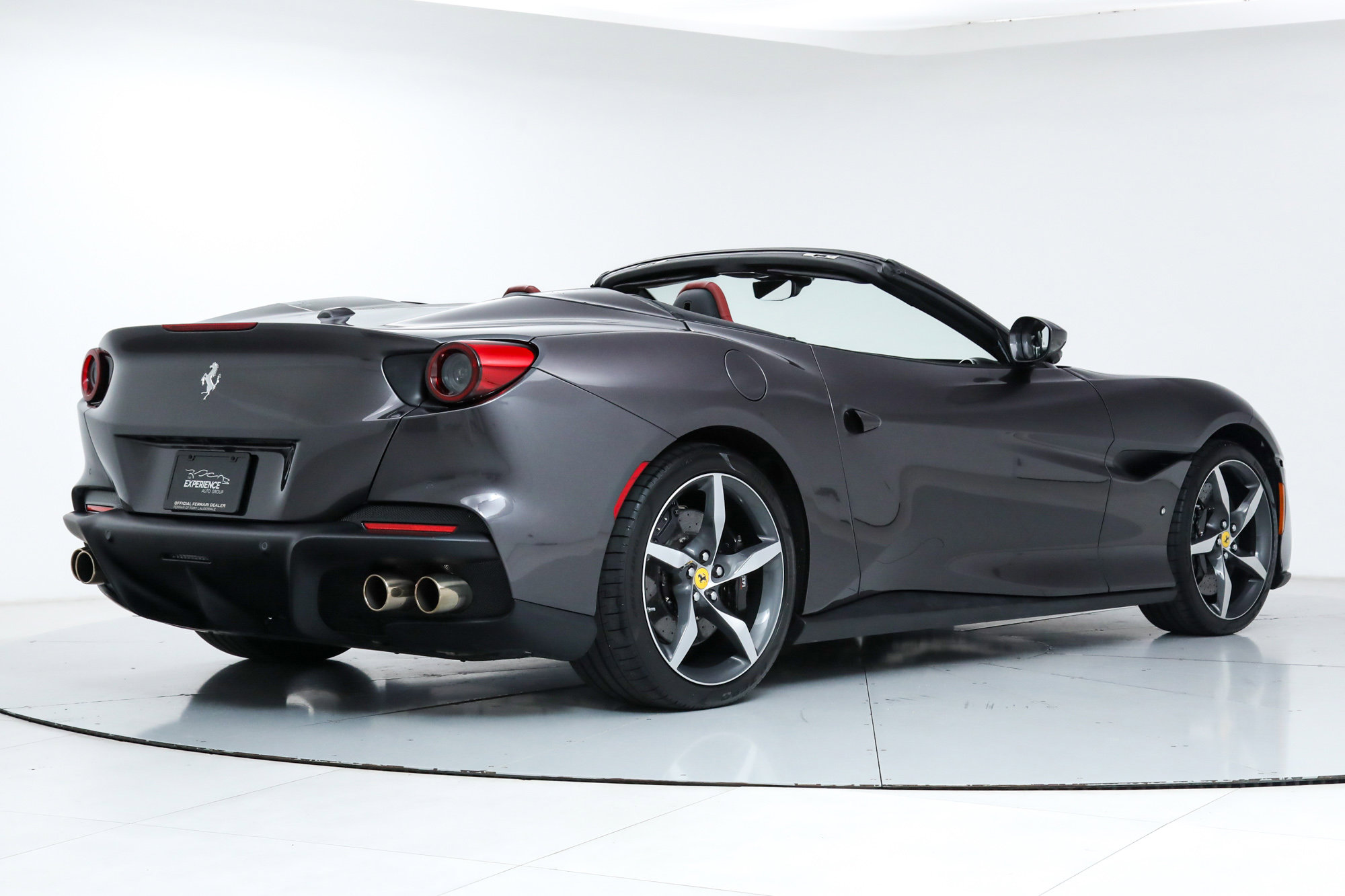 Certified 2023 Ferrari Portofino M image 3