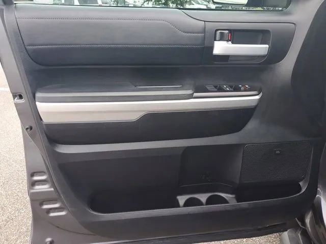 Used 2017 Toyota Tundra Limited image 21
