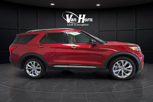 Used 2023 Ford Explorer Platinum w/ Technology Package image 2