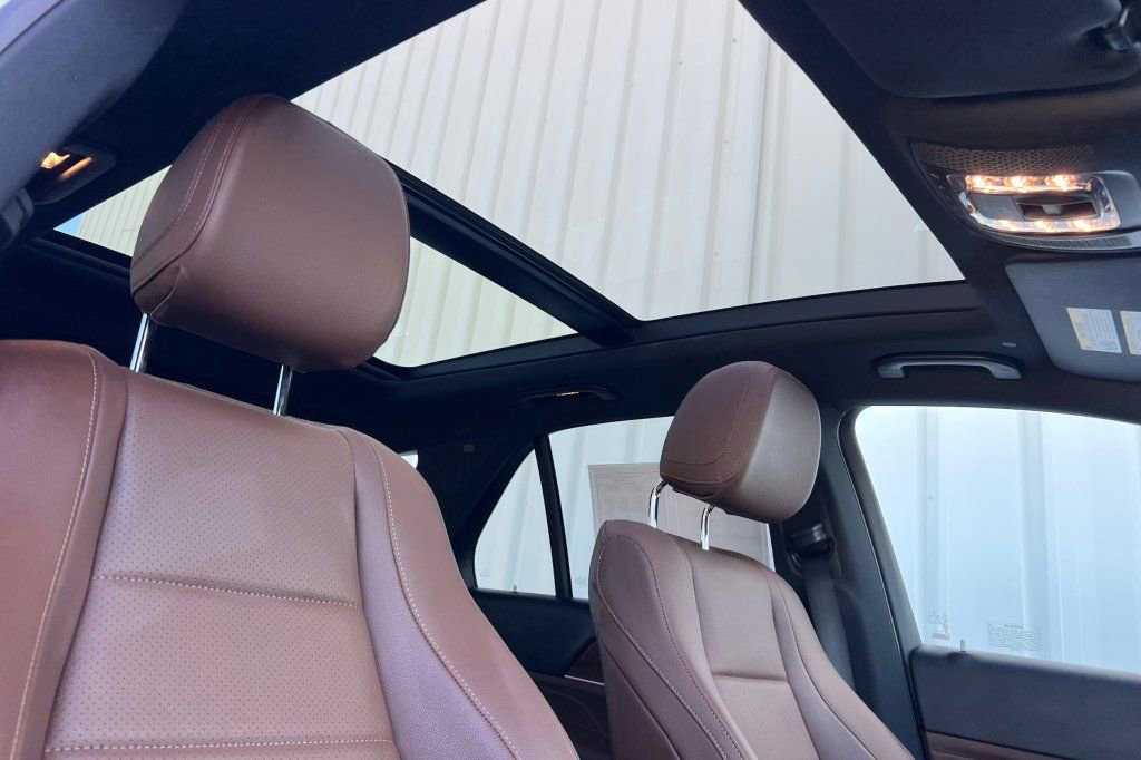 Used 2024 Mercedes-Benz GLE 350 4MATIC image 14