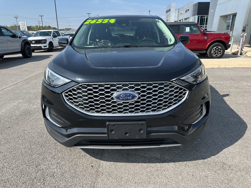 Used 2023 Ford Edge SEL image 2