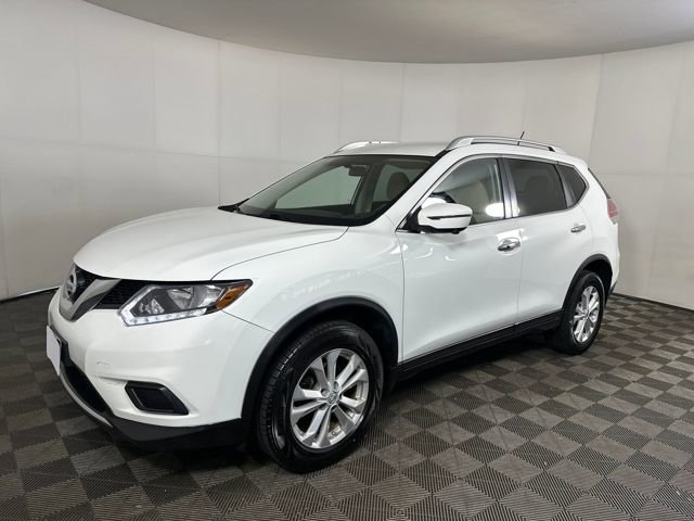 Used 2016 Nissan Rogue SV w/ SV Premium Package image 7
