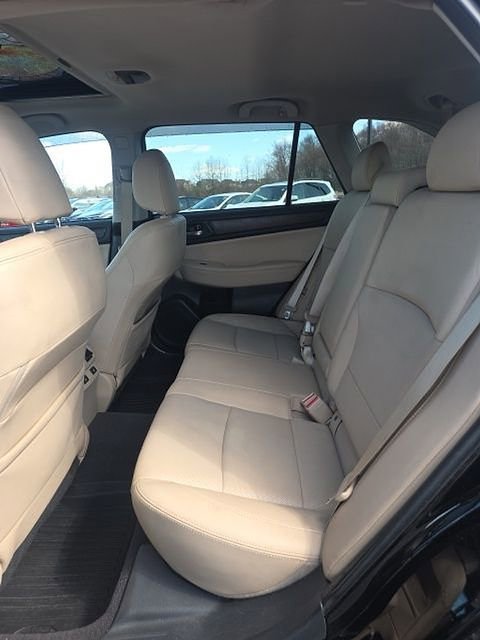 Used 2017 Subaru Outback 3.6R Limited image 9