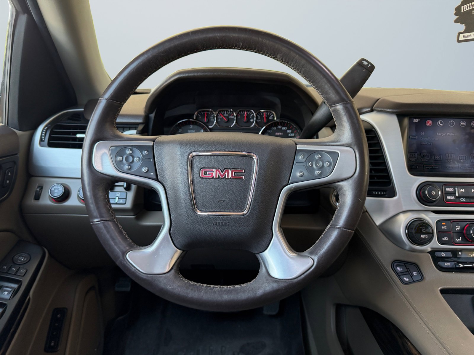 Used 2016 GMC Yukon SLT w/ Open Road Package AWD/4WD image 13